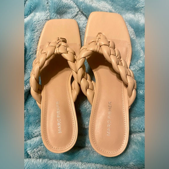 NIB Marc Fisher Galynite Braided Thong Heel Sandals 9M - Picture 7 of 12